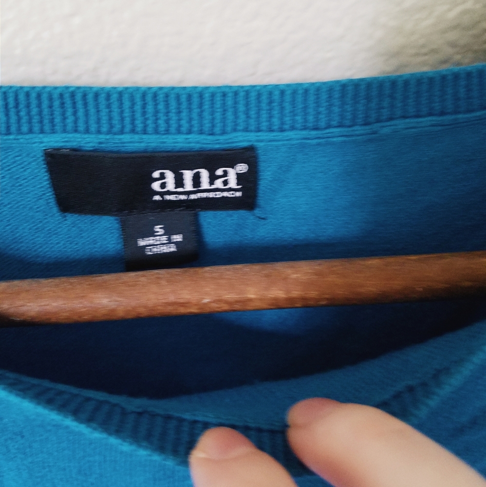 A.N.A Sweater - Picture 3 of 3
